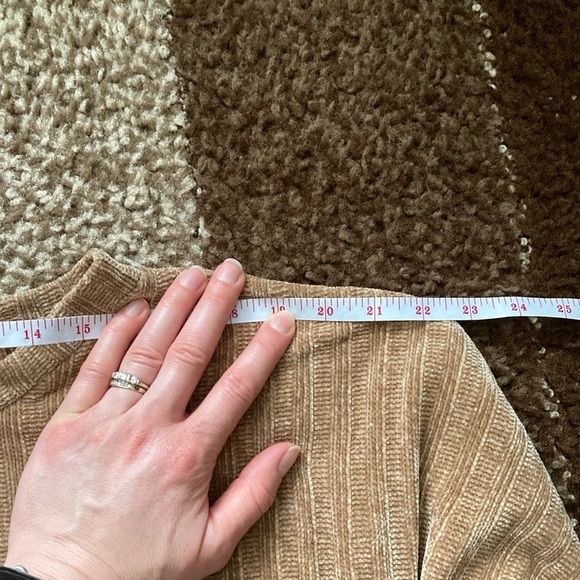 Chenault Tan Ribbed Long Sleeve Sweatshirt - Picture 7 of 10